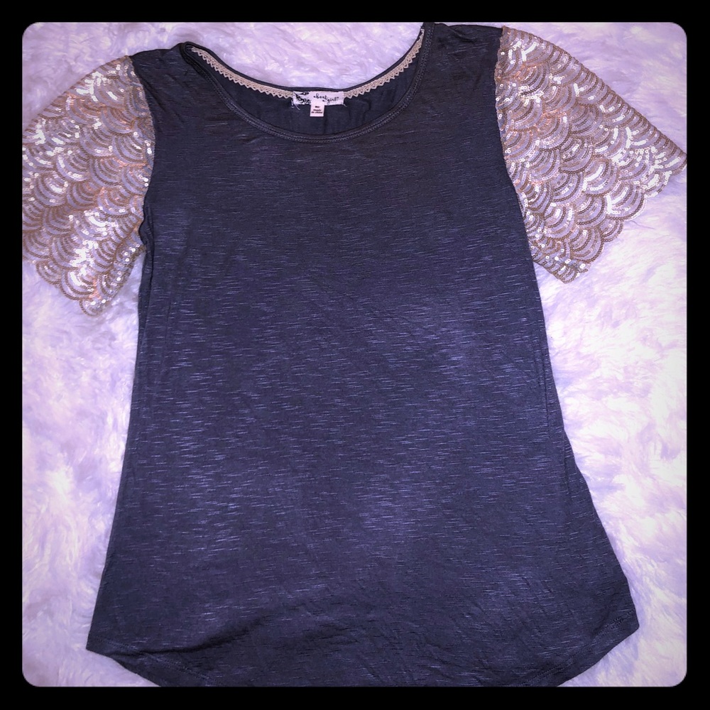 Gold detail shirt